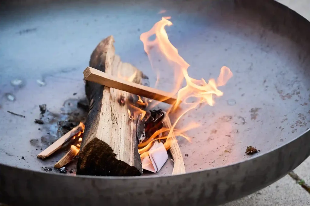 Ein Feuer beim Live-Workshop der Energie